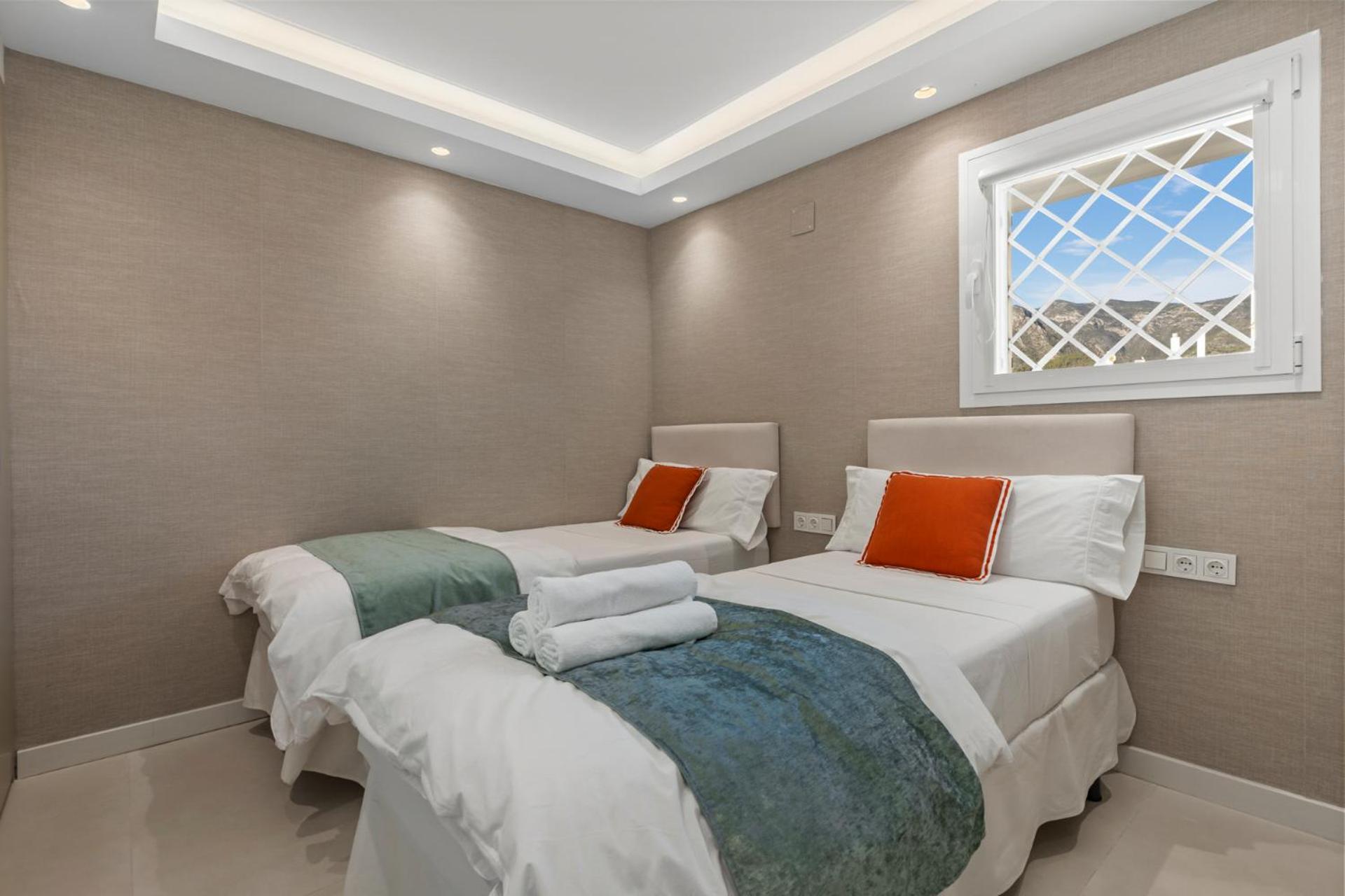 Beach Front Apartment With Pool Marbella Dış mekan fotoğraf