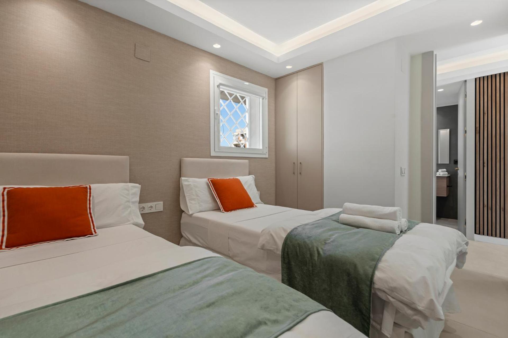 Beach Front Apartment With Pool Marbella Dış mekan fotoğraf